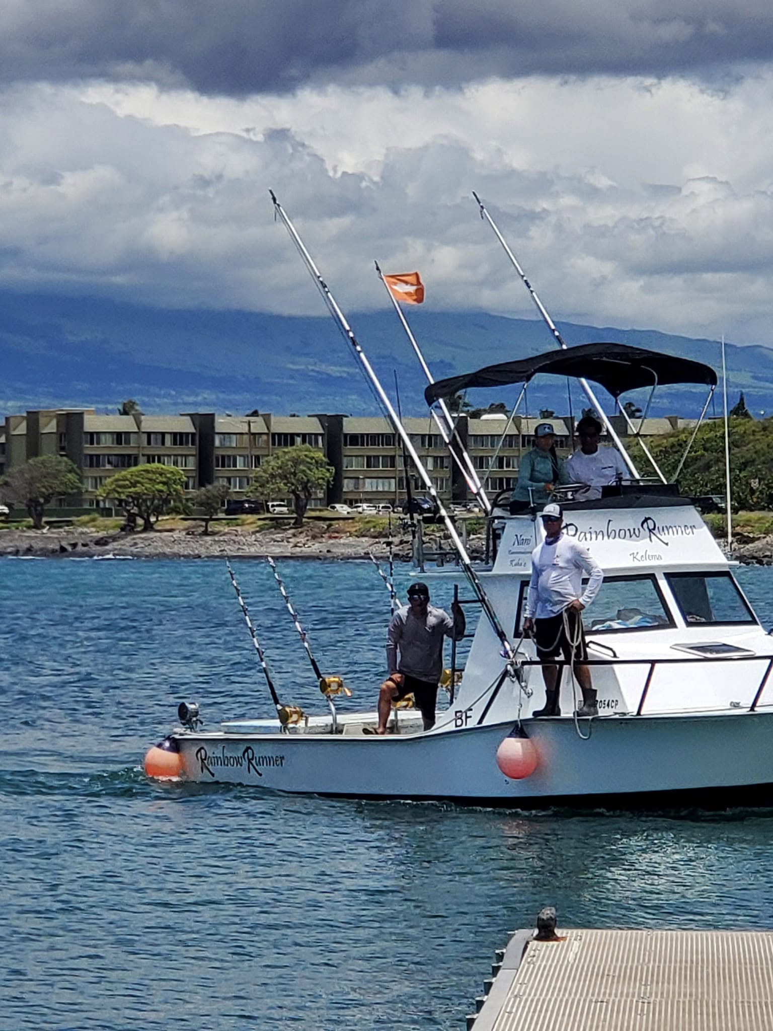 Rainbow Runner underway with guests aboard